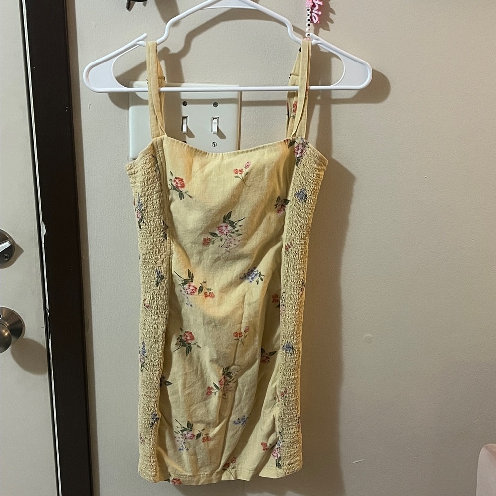 Forever 21 Light Yellow Floral Dress
